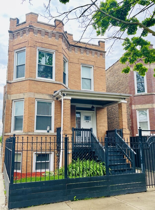 Primary Photo - 2416 N Springfield Ave