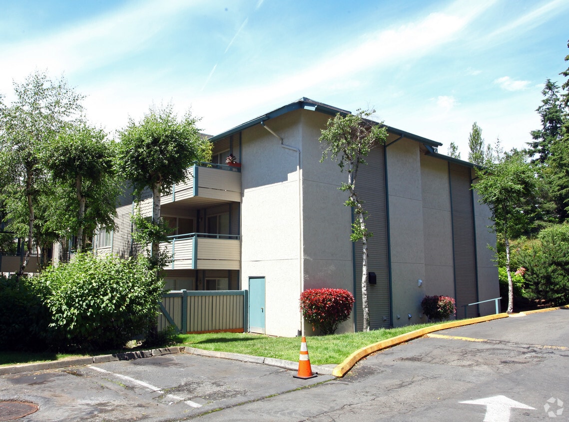 Primary Photo - Meadowbrook Apartments