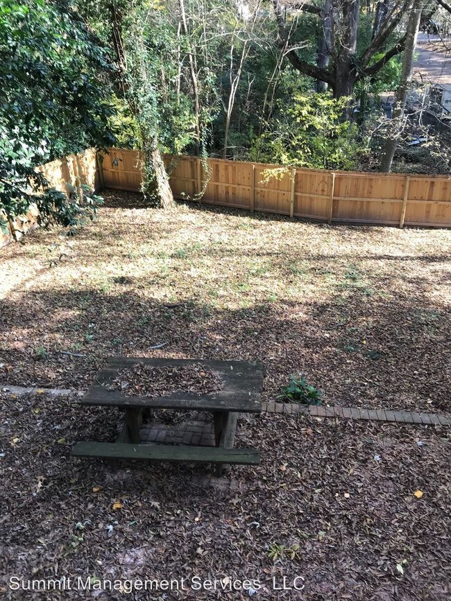 Foto del edificio - 3 br, 3 bath House - 1213 Beanland