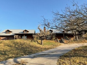 Building Photo - 103 Beach Dr