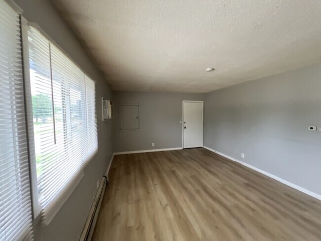 Building Photo - 325 Clymer Road - 1