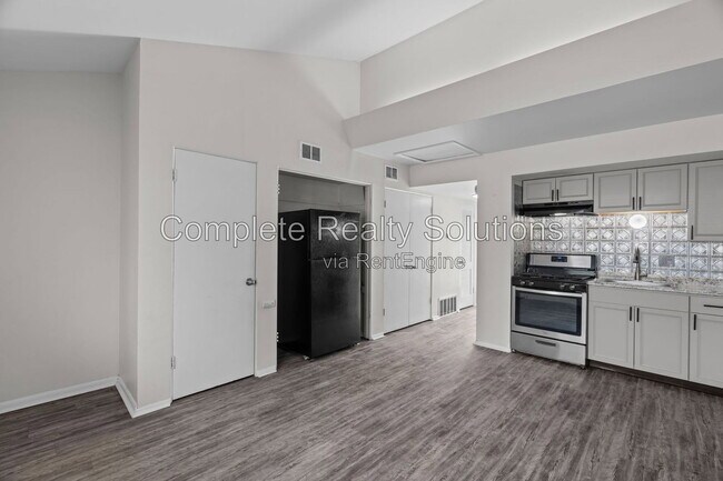 Foto del edificio - 2323 Woodson Rd