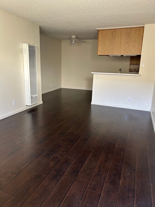 Foto del edificio - 7320 Foothill Blvd