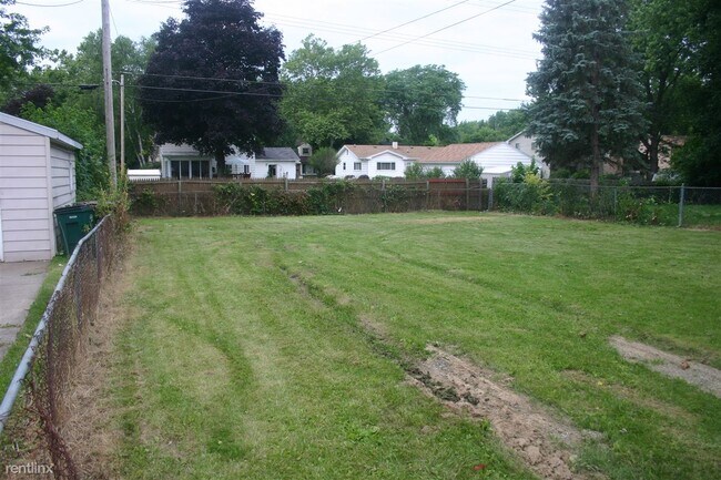 Foto del edificio - 4 br, 1.5 bath House - 3824 Wainwright Ave