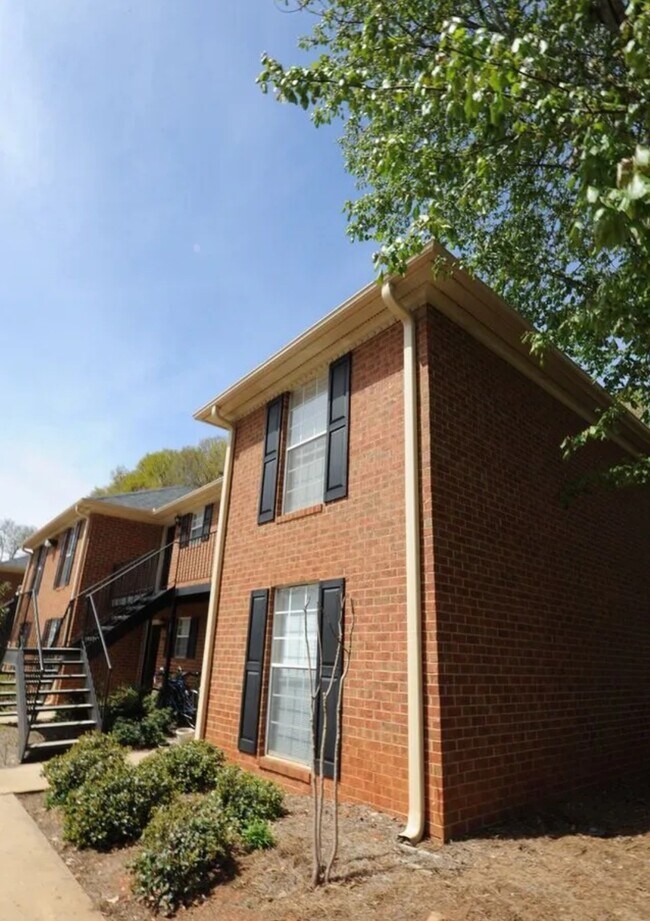 1688 Prince Ave, Athens, GA 30606 Townhouse for Rent in Athens, GA