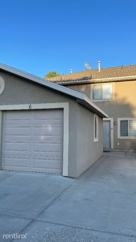 Building Photo - 2 br, 1.5 bath Townhome - 411 W 2000 S 6 U...