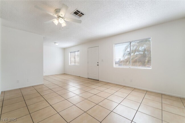 Foto del edificio - 1801 Evelyn Ave