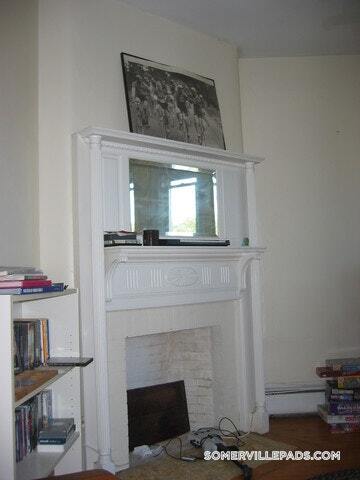 Building Photo - 108 Central St