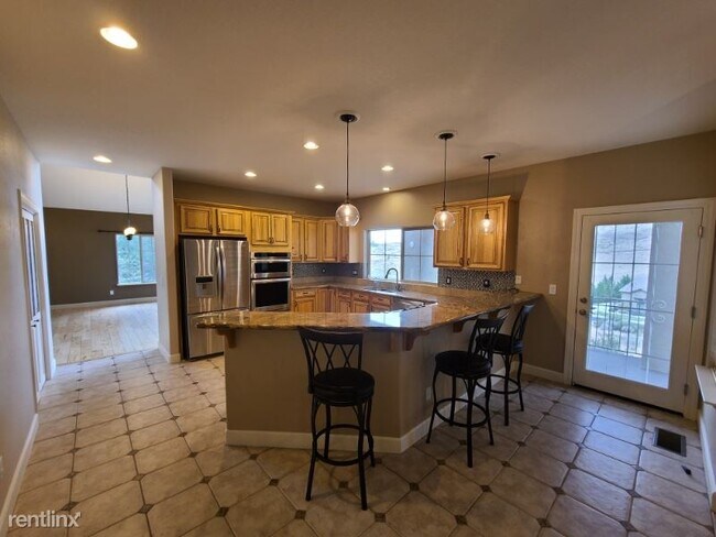 Foto del edificio - 4 br, 3.5 bath House - 4860 Buckhaven Rd