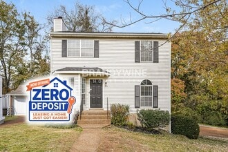 Building Photo - 924 Ilawood Dr