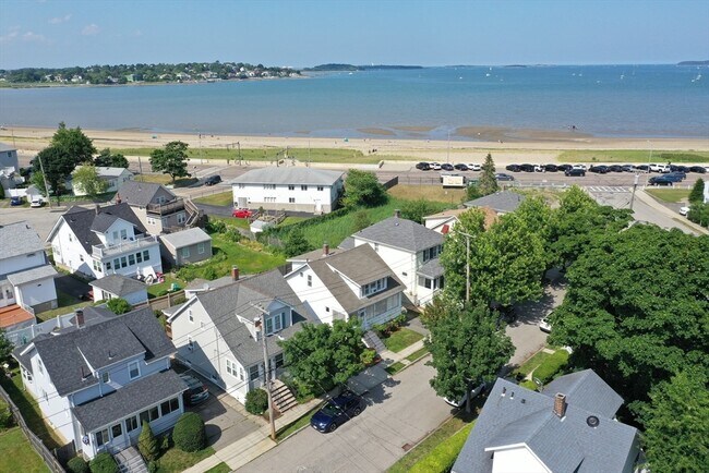 Foto del edificio - 118 Colby Rd