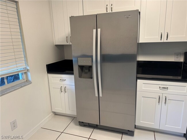 Foto del edificio - 7779 Jewel Ln