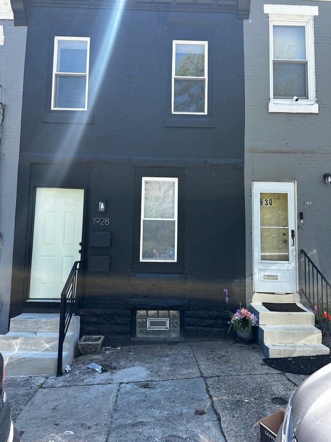 Photo - 1928 W Ruscomb St House