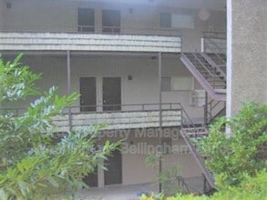 Building Photo - 625 N Garden St