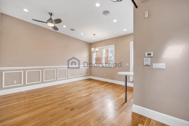 Foto del edificio - 868 E 4th St