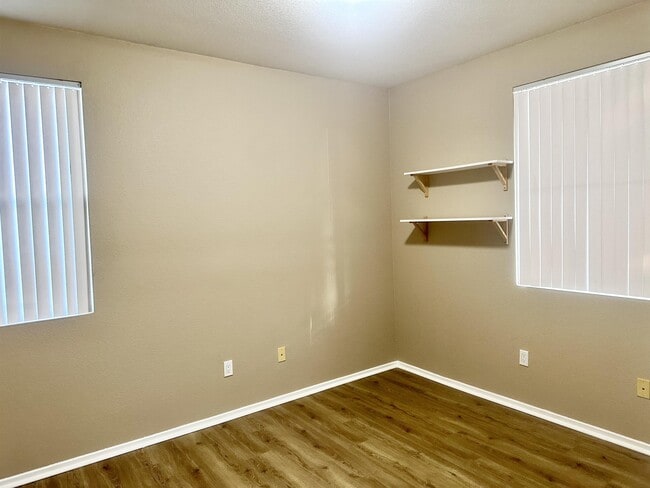 Building Photo - 1710 Paseo Aurora