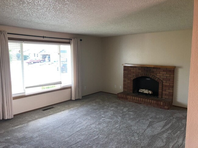 Foto del edificio - Well Cared for Three Bedroom