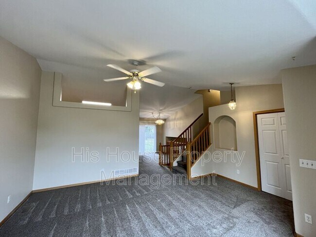 Building Photo - 2738 Indian Peaks Pl