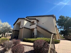 Building Photo - 3927 Riviera Grove