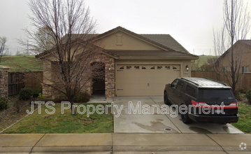 Building Photo - 3375 Oselot Way