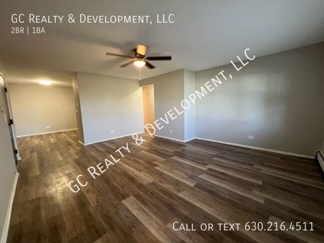 Building Photo - ***LARGE UPDATED 2 BEDROOM / HEAT INCL / T...