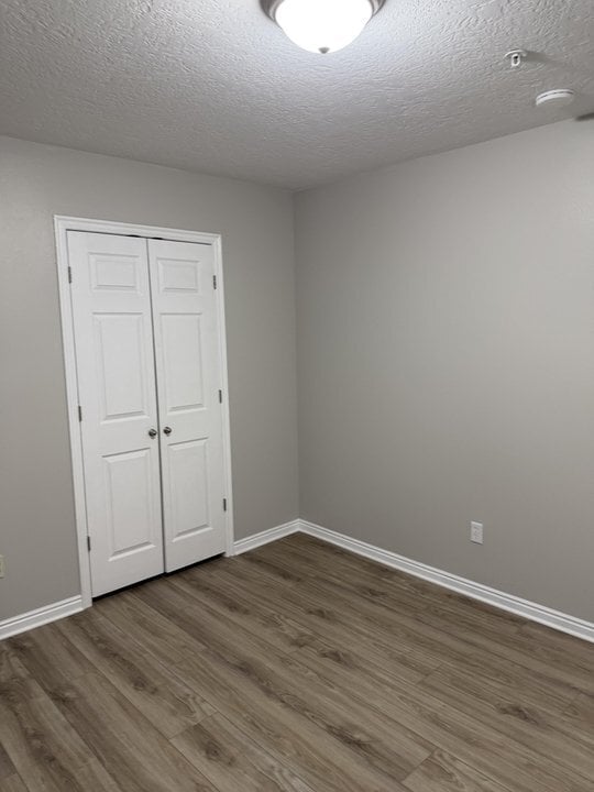 Building Photo - 1530 Westbury Way