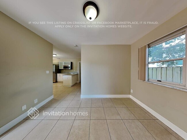Building Photo - 4631 Thomas St