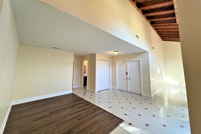 Building Photo - 9841 NW 31st Pl