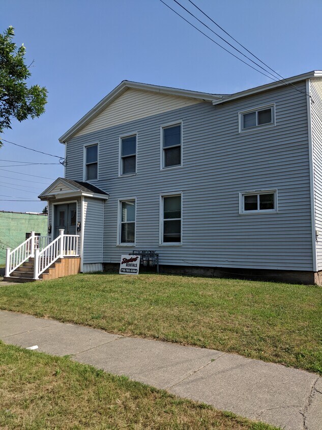 16 Eagle St, Fredonia, NY 14063 Apartments in Fredonia, NY