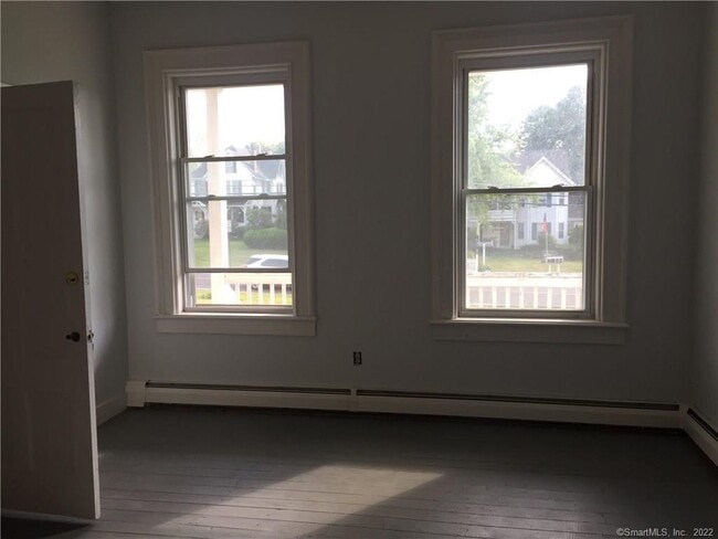 Building Photo - 234 Rainbow Rd