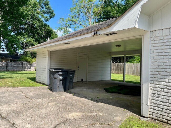 Foto del edificio - Adorable St. George 3BR/2BA home located at Highland @ Jefferson area with all appliances included!