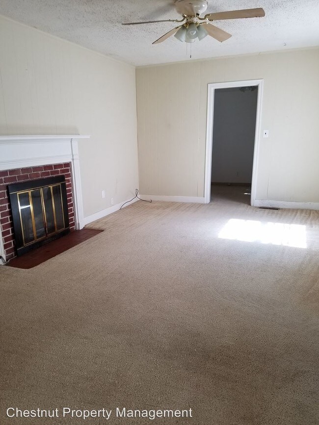 Building Photo - 3139 Camden Cir
