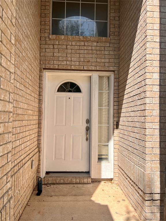 Building Photo - 14904 Doria Dr