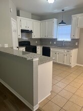 Building Photo - 9409 Dulcimer St