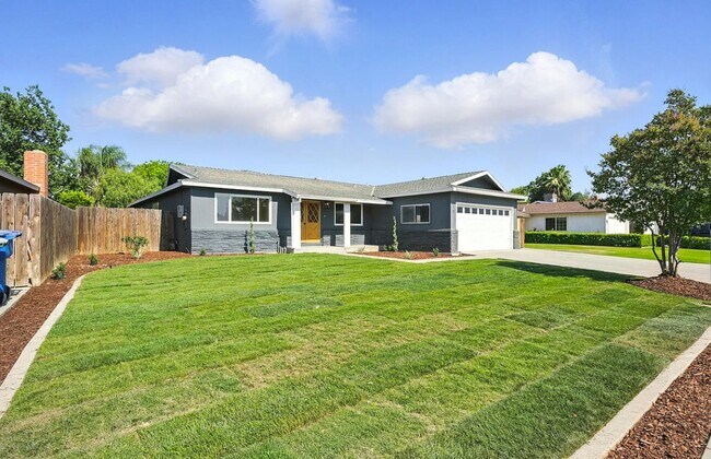 Foto del edificio - Charming 4 bedroom 2 bathroom