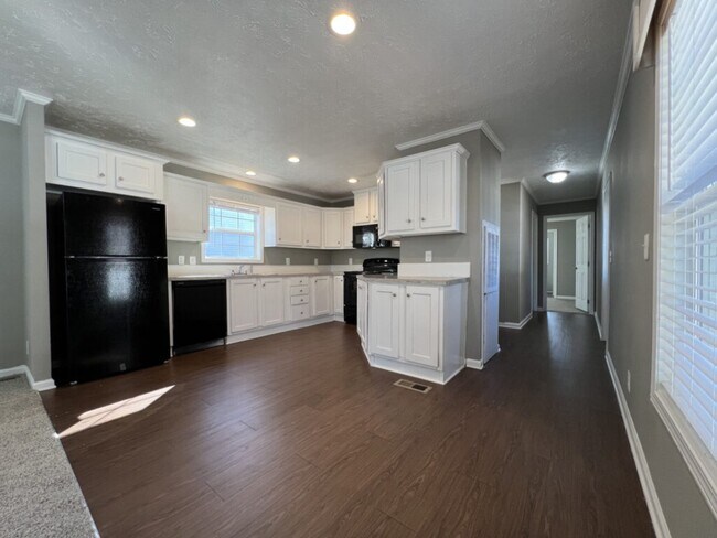 Foto del edificio - 125 E Sourwood Dr