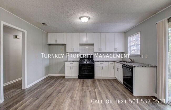 Foto del edificio - 9203 Labette Dr