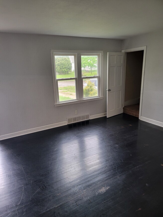 Bed - 1903 21st St