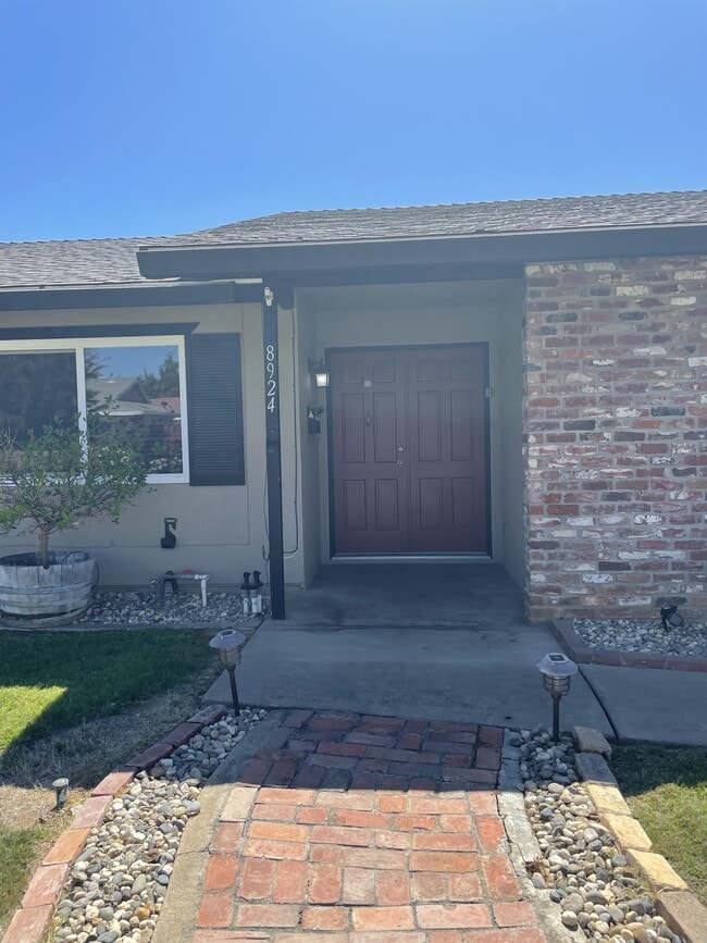 8924 Grovetree Way, Elk Grove, CA 95624 House for Rent in Elk Grove