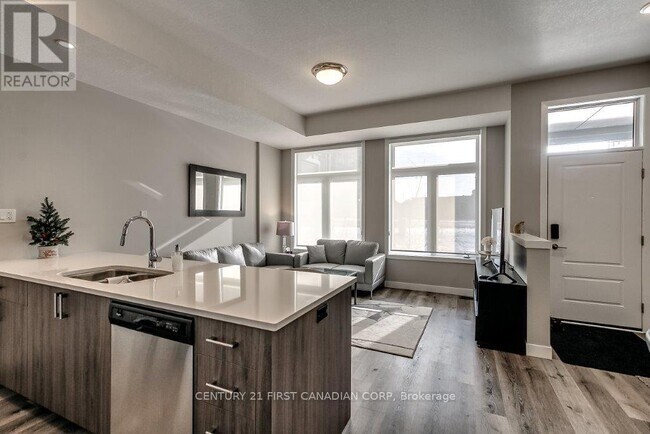 Photo du bâtiment - 275 Callaway Rd