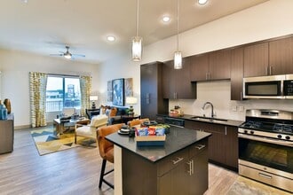 Building Photo - Abode Red Rock