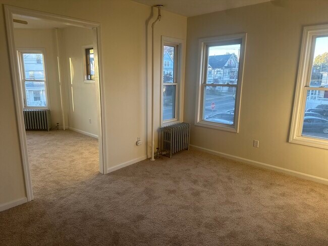 Foto del edificio - 394 Hollis St