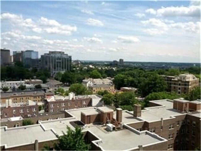 Building Photo - 1301 N Harrison St