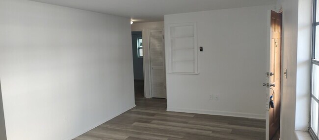 Foto del edificio - Charming 2-Bed in Holiday, FL