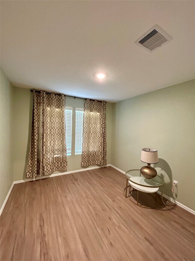 Foto del edificio - 2213 Still Bend Ln