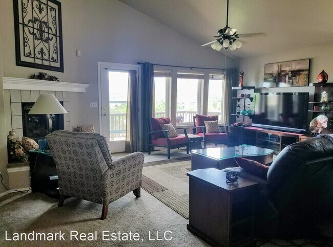 Foto del edificio - 4 br, 3 bath House - 2055 Bluffside Terrace