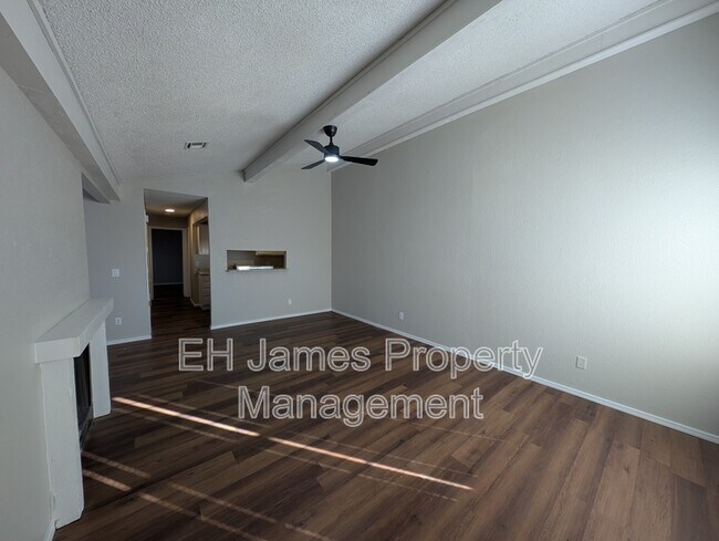 Foto del edificio - 11031 E 14th Ct