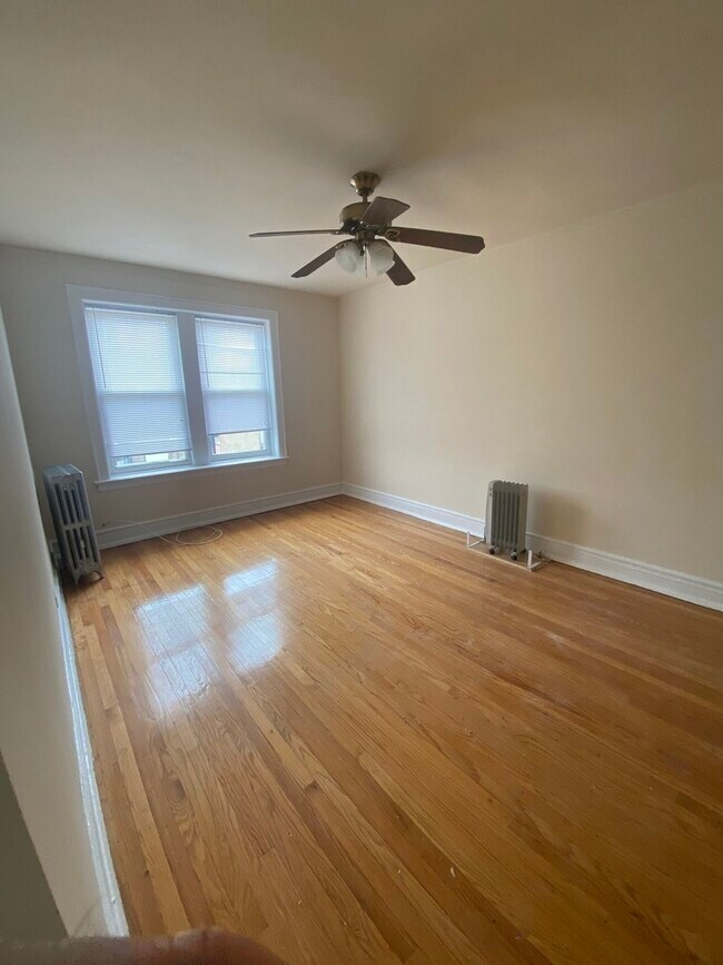 Foto del edificio - 4345 N Pulaski Rd