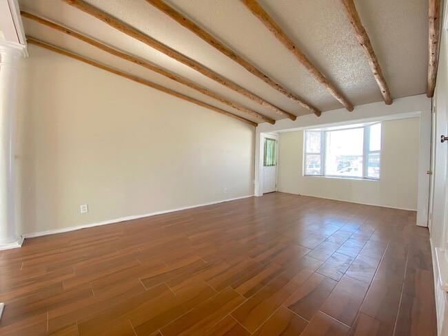 Building Photo - West El Paso 4 bed refrig A/C Home