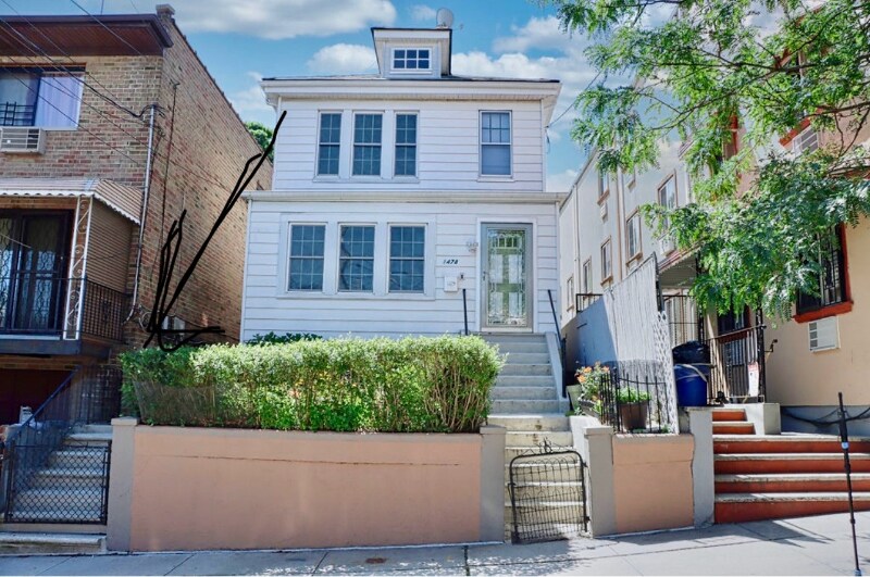 Primary Photo - 1478 Hicks St
